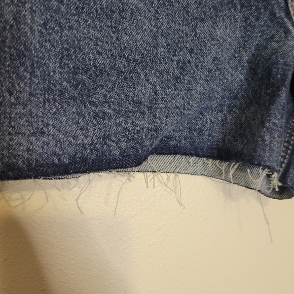 New old navy size 6 sky hi a-line denim shorts - Picture 2 of 6
